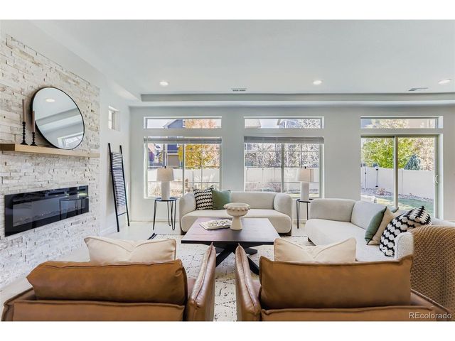 185 Pipit Lake Way, Erie, CO 80516