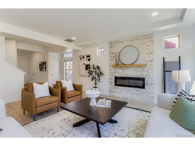 185 Pipit Lake Way, Erie, CO 80516