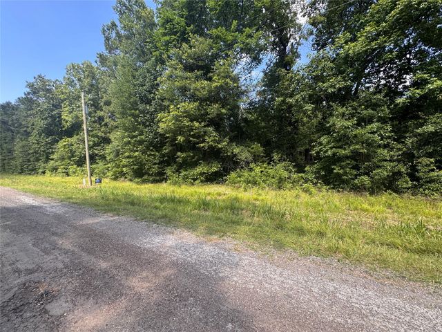 940 County Road 2147, Cleveland, TX 77327