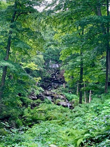 23 Mauwee Brook Road, Kent, CT 06757