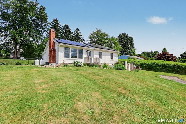 13 Fox Hollow Road, New Fairfield, CT 06812