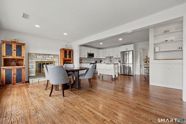 13 Fox Hollow Road, New Fairfield, CT 06812
