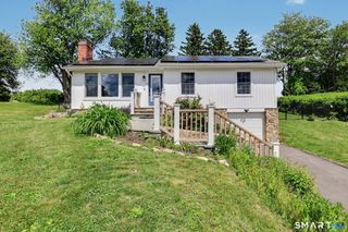 13 Fox Hollow Road, New Fairfield, CT 06812