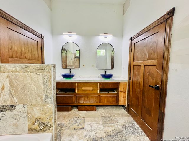 129 Krempkau, San Antonio, TX 78212