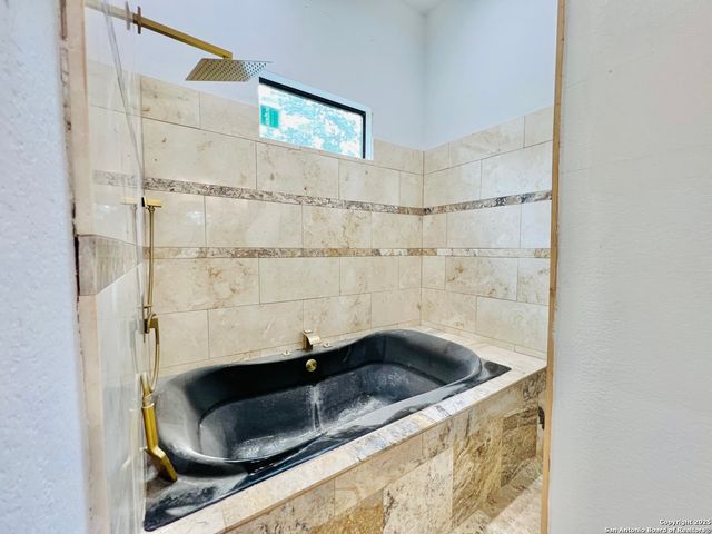129 Krempkau, San Antonio, TX 78212