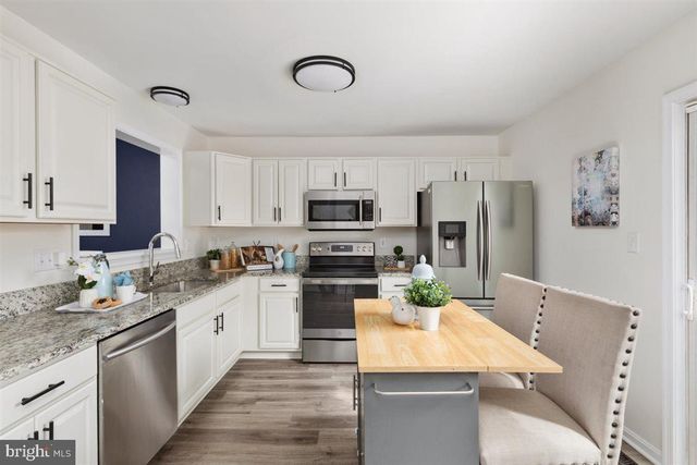 511 HIGHLAND TOWNE LN, Warrenton, VA 20186