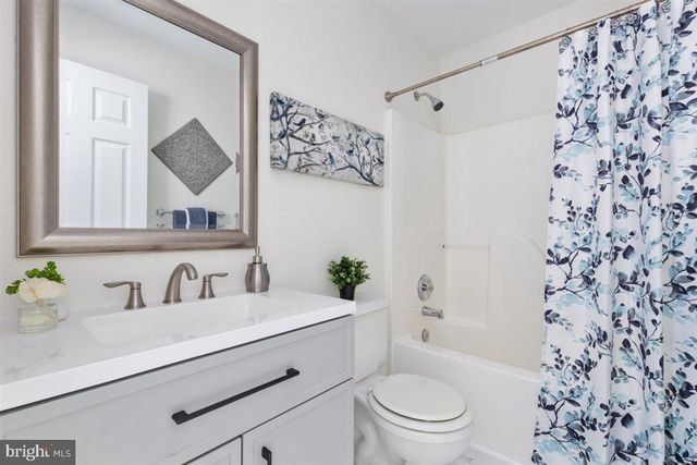 511 HIGHLAND TOWNE LN, Warrenton, VA 20186