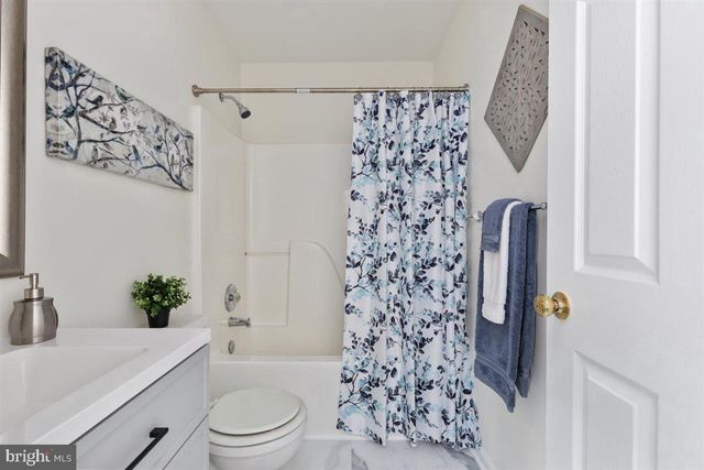 511 HIGHLAND TOWNE LN, Warrenton, VA 20186