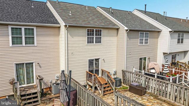 511 HIGHLAND TOWNE LN, Warrenton, VA 20186