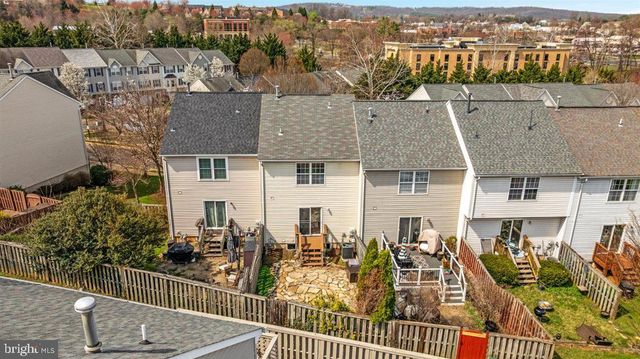 511 HIGHLAND TOWNE LN, Warrenton, VA 20186