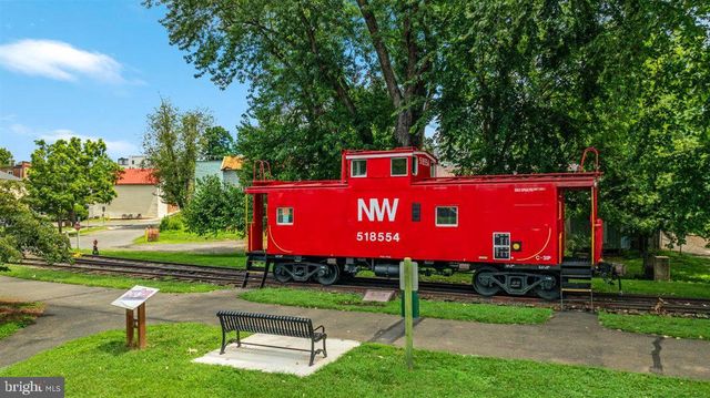 511 HIGHLAND TOWNE LN, Warrenton, VA 20186