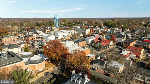 511 HIGHLAND TOWNE LN, Warrenton, VA 20186