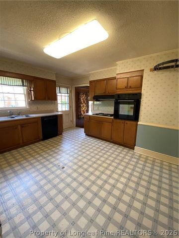 206 W 32nd Street, Lumberton, NC 28358