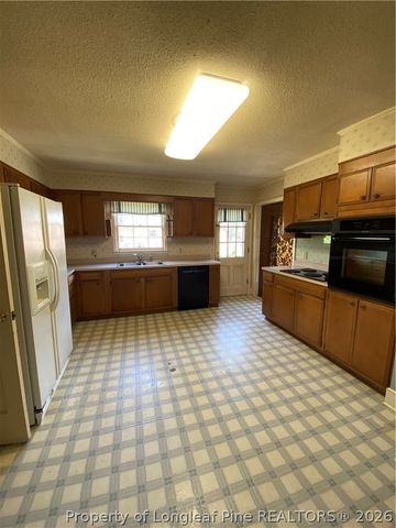 206 W 32nd Street, Lumberton, NC 28358