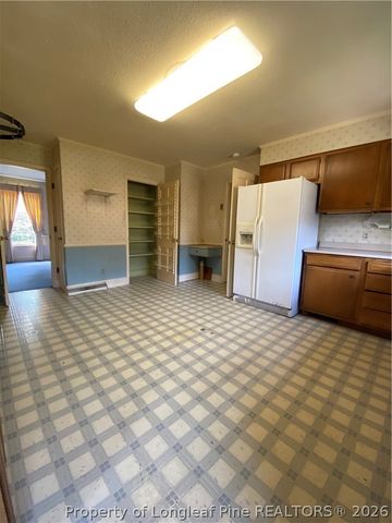 206 W 32nd Street, Lumberton, NC 28358