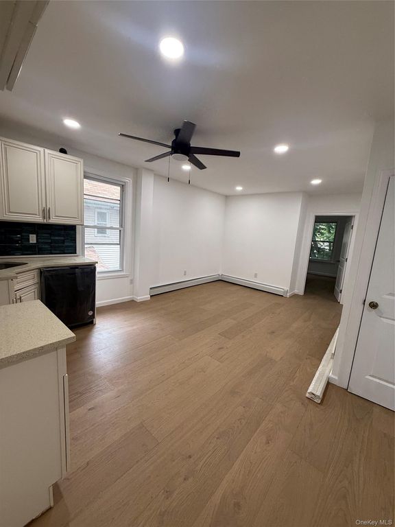 8554 106th Street, Richmond Hill, NY 11418 — photo 5