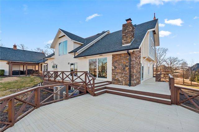 507 Chattin Circle, Bentonville, AR 72713