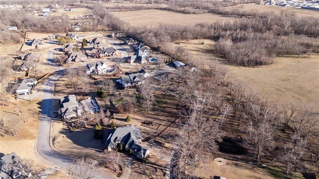 507 Chattin Circle, Bentonville, AR 72713