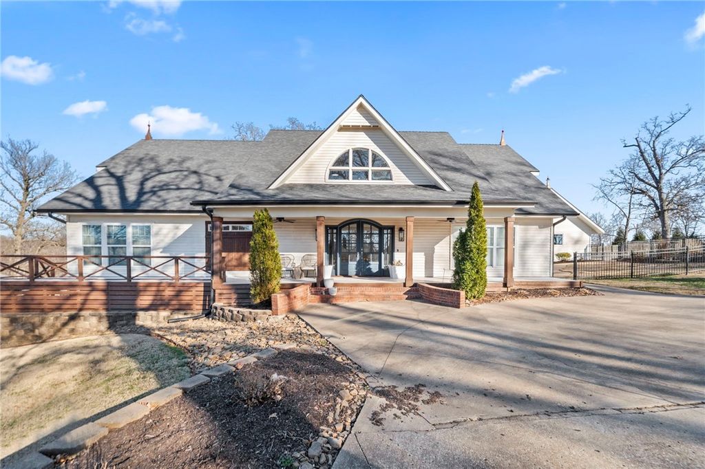 507 Chattin Circle, Bentonville, AR 72713