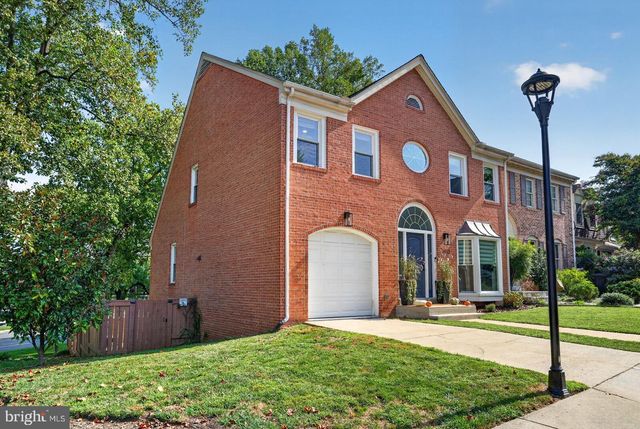 7411 CRESTBERRY LN, Bethesda, MD 20817