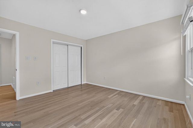 7411 CRESTBERRY LN, Bethesda, MD 20817
