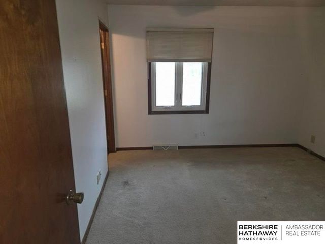 3010 Snead Drive, Fremont, NE 68025