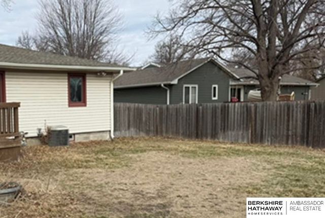 3010 Snead Drive, Fremont, NE 68025