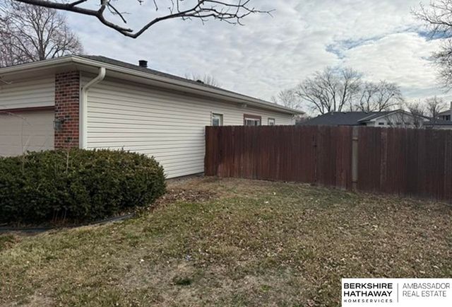 3010 Snead Drive, Fremont, NE 68025