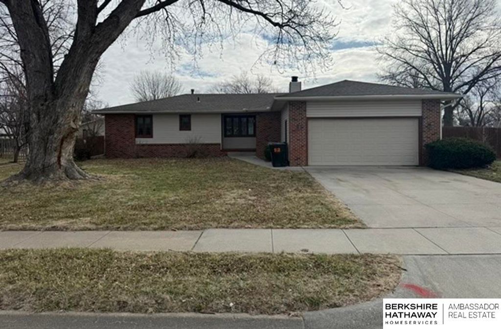 3010 Snead Drive, Fremont, NE 68025