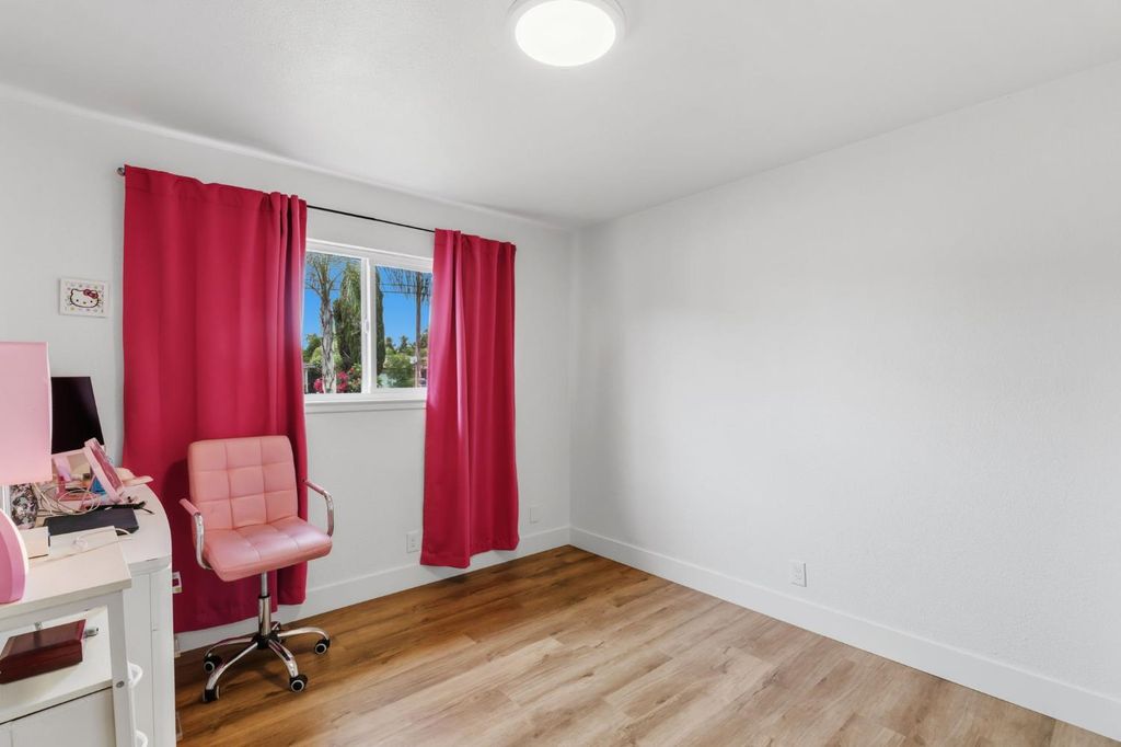 Image 27 of property listing at 1370 N Willow Avenue, Fresno, CA 93727