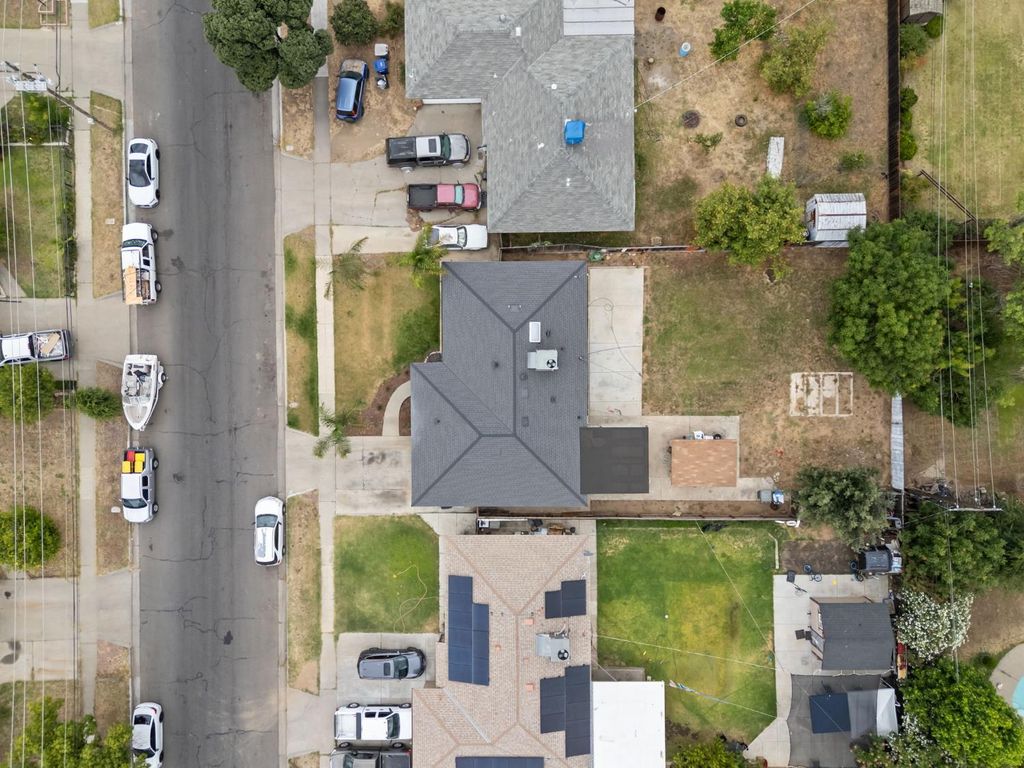 Image 36 of property listing at 1370 N Willow Avenue, Fresno, CA 93727
