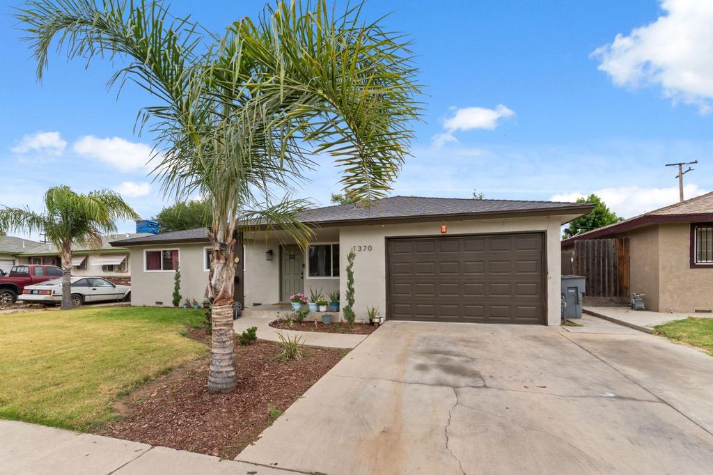 Image 4 of property listing at 1370 N Willow Avenue, Fresno, CA 93727