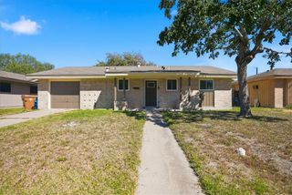 6222 Birchwood Dr, Corpus Christi, TX 78412