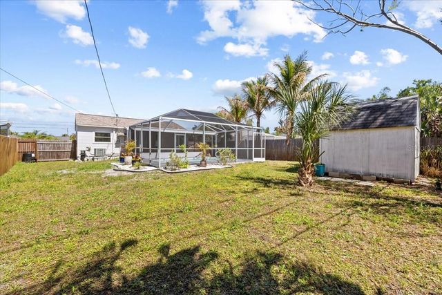 124 85TH AVENUE N, St Petersburg, FL 33702