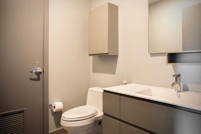 110 Stuart St 16H, Boston, MA 02116