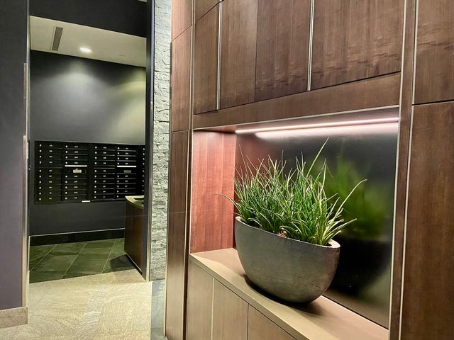 110 Stuart St 16H, Boston, MA 02116