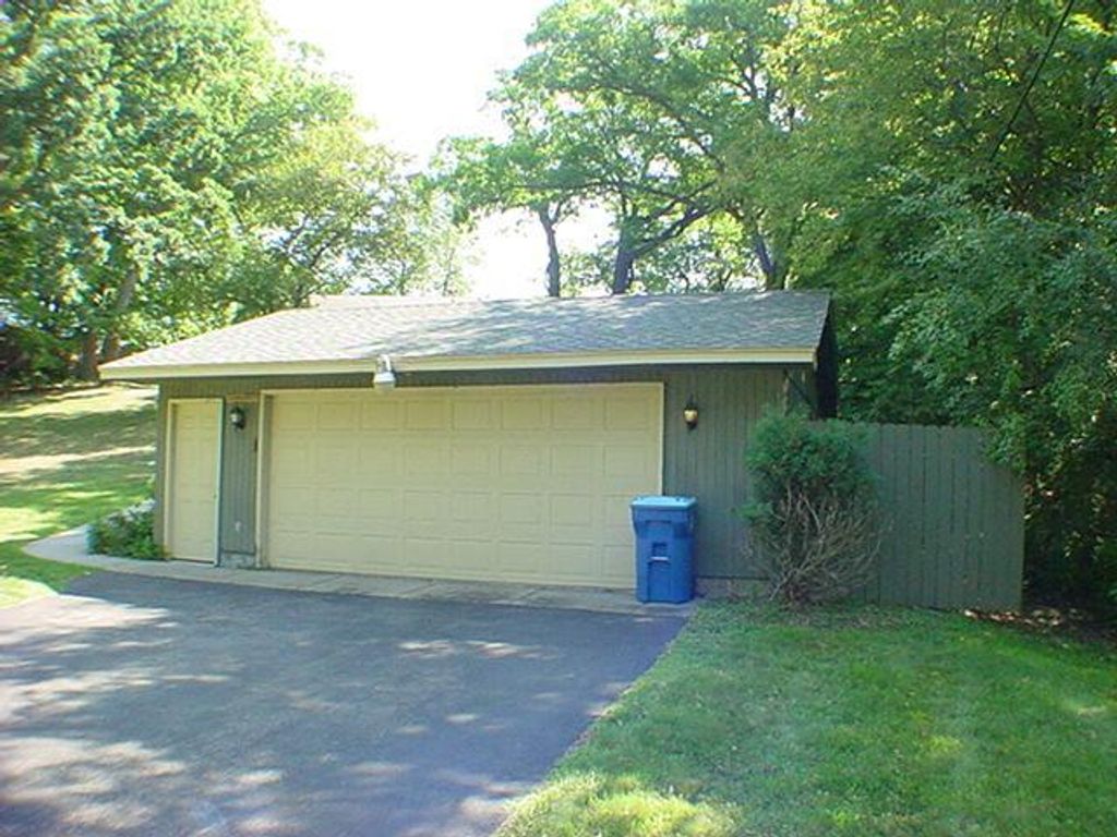 1010 Kirkwood Lane N, Plymouth, MN 55441 — photo 2
