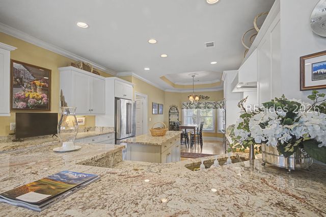 40 Catamaran Ln, Okatie, SC 29909