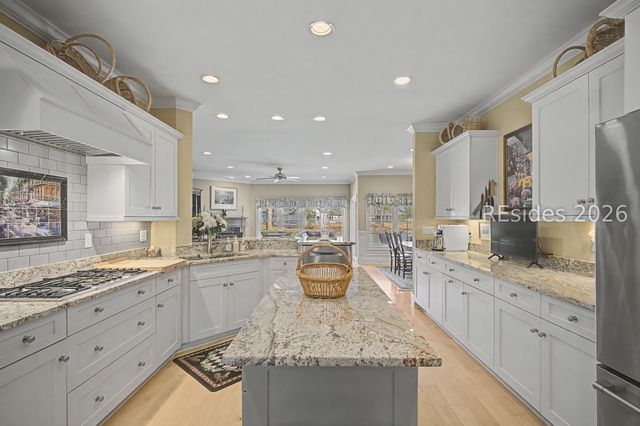 40 Catamaran Ln, Okatie, SC 29909