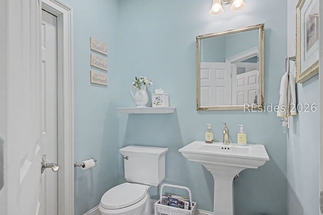 40 Catamaran Ln, Okatie, SC 29909