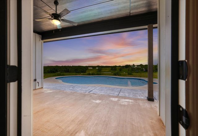 120 Grace View Road, Weatherford, TX 76088