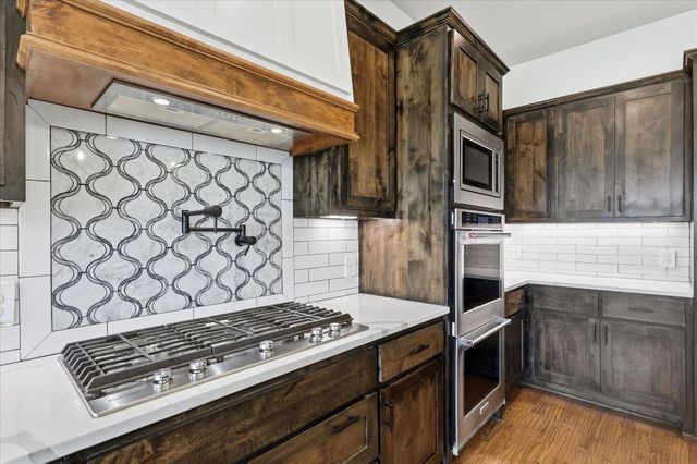 120 Grace View Road, Weatherford, TX 76088