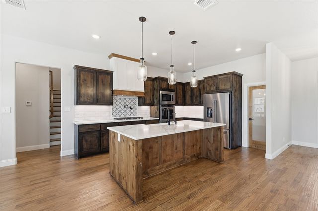 120 Grace View Road, Weatherford, TX 76088