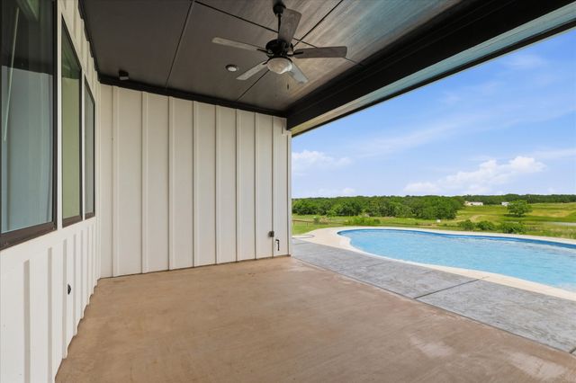 120 Grace View Road, Weatherford, TX 76088
