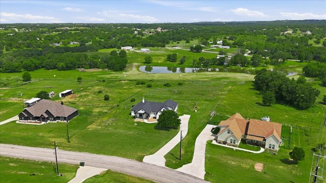 120 Grace View Road, Weatherford, TX 76088