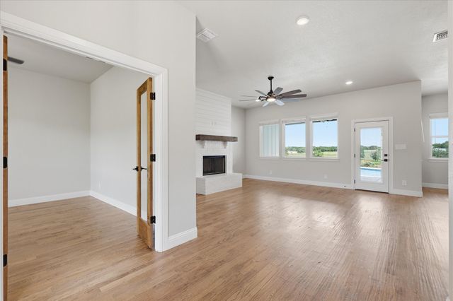 120 Grace View Road, Weatherford, TX 76088
