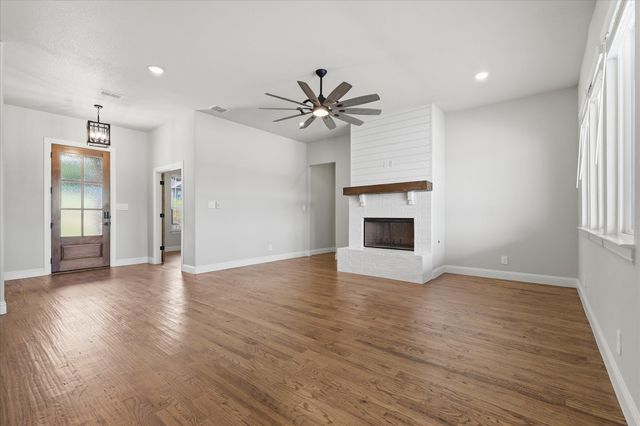 120 Grace View Road, Weatherford, TX 76088