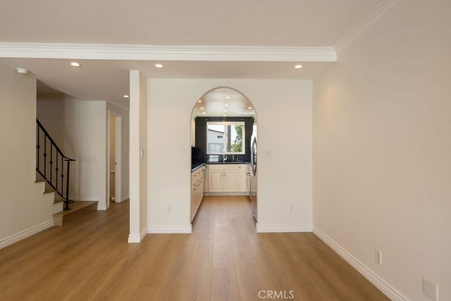 1088 Buckingham Lane, Newport Beach, CA 92660