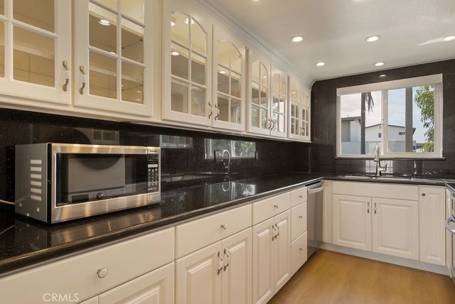 1088 Buckingham Lane, Newport Beach, CA 92660