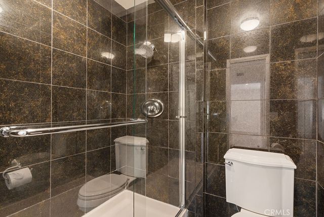 1088 Buckingham Lane, Newport Beach, CA 92660